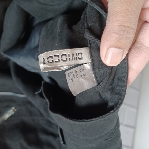 Divided jacket - Picture 7 of 13